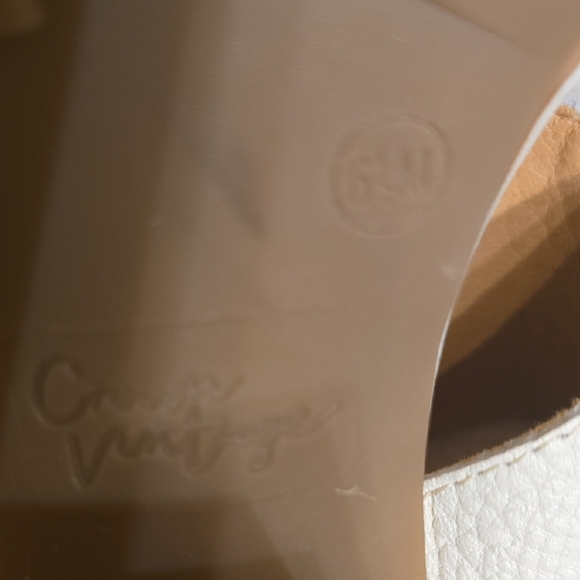 Crown Cream and Brown Heels with Cross-Strap Design - Picture 10 of 11